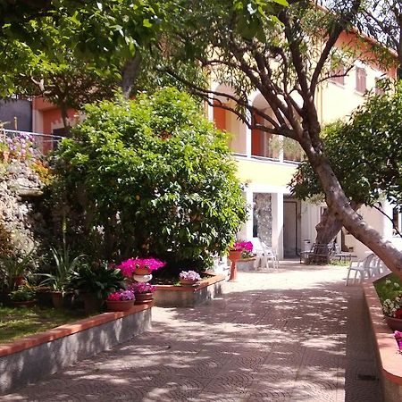 פינאלה ליגורה Orchidea Residence Hotel מראה חיצוני תמונה