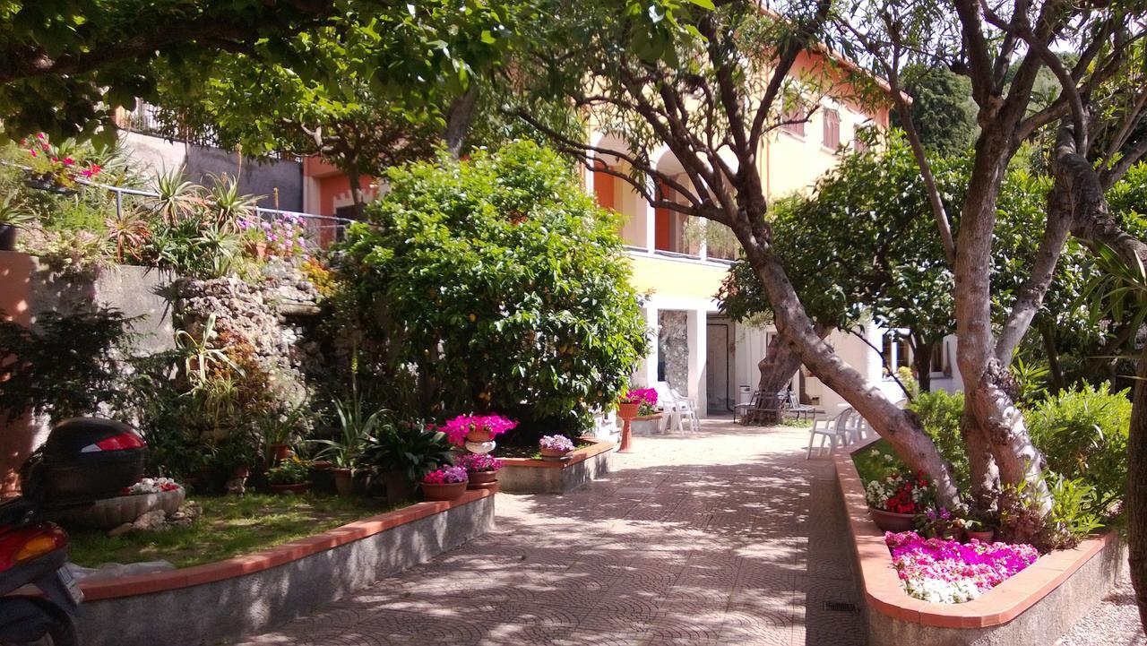 פינאלה ליגורה Orchidea Residence Hotel מראה חיצוני תמונה